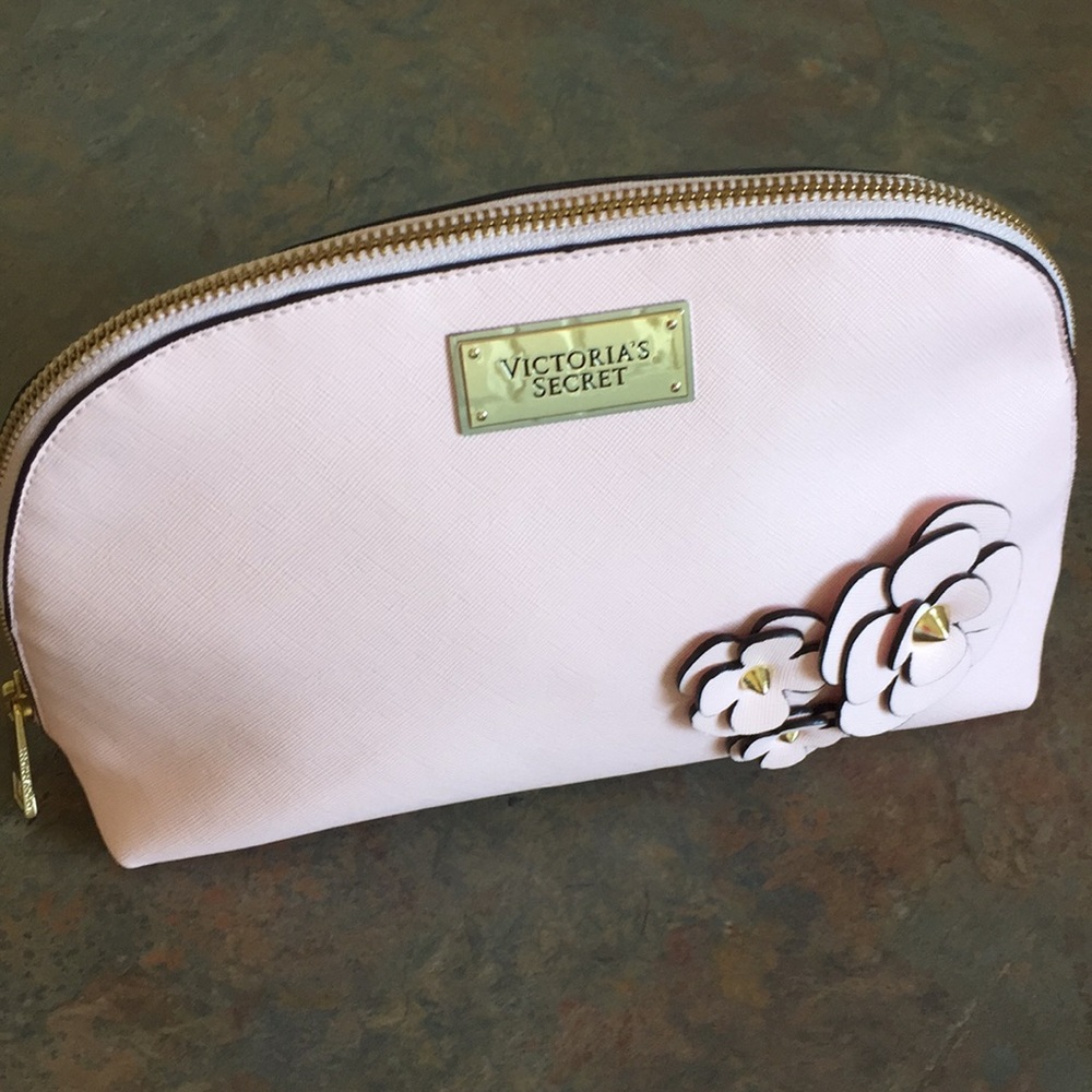 Makeup bag with flowers